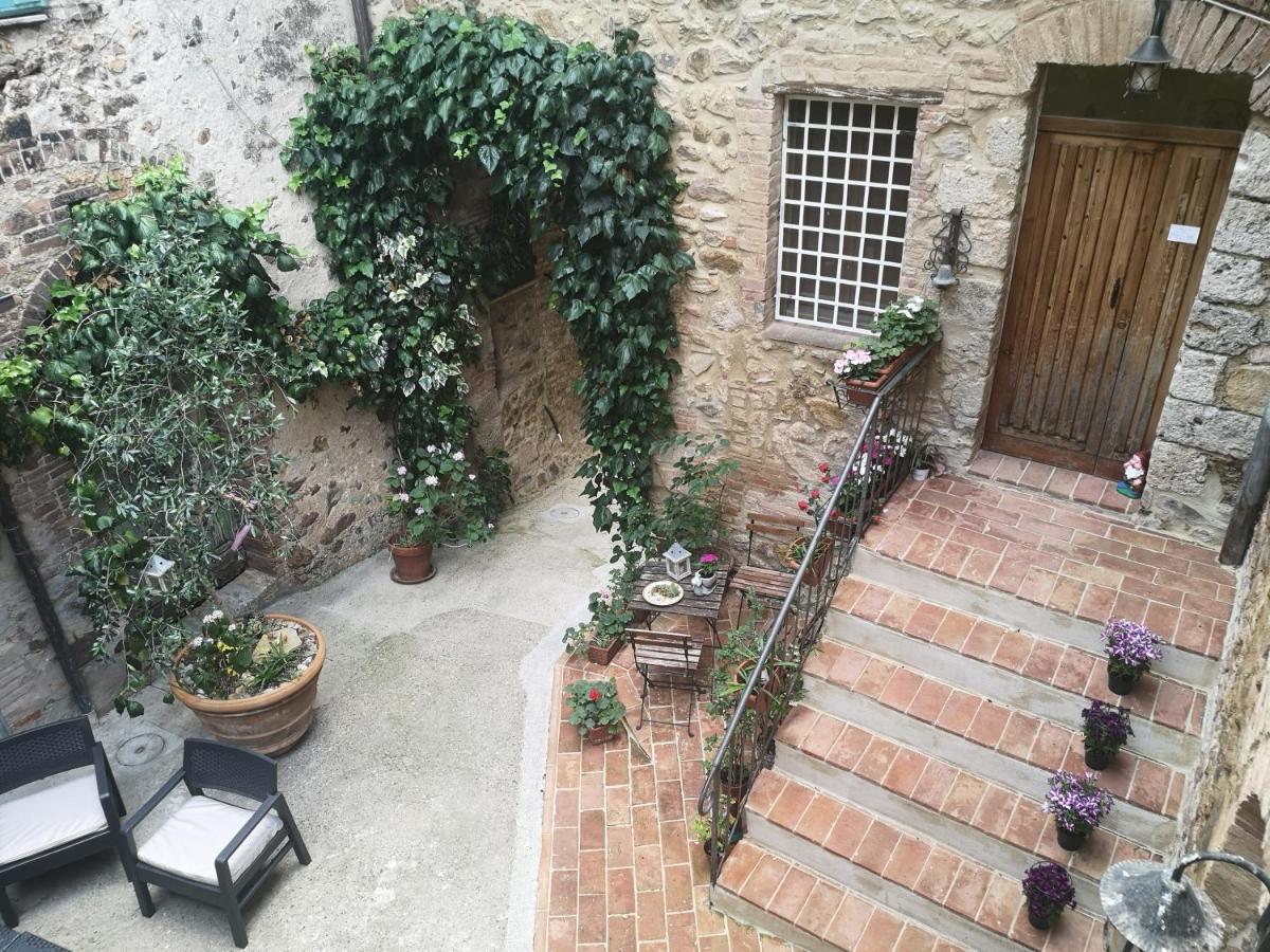 Antico Borgo Di Torri Bed & Breakfast Sovicille Exterior photo