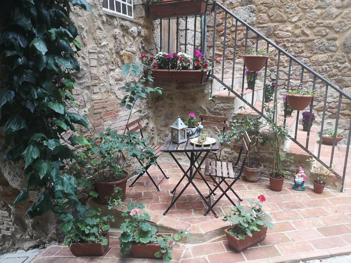 Antico Borgo Di Torri Bed & Breakfast Sovicille Exterior photo