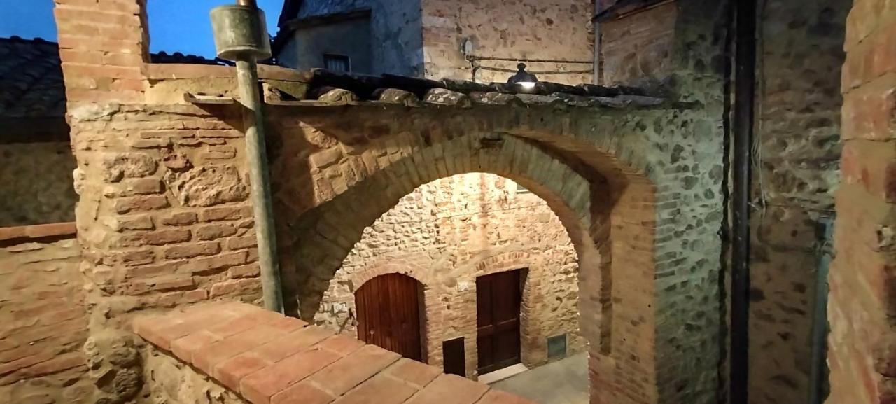 Antico Borgo Di Torri Bed & Breakfast Sovicille Exterior photo